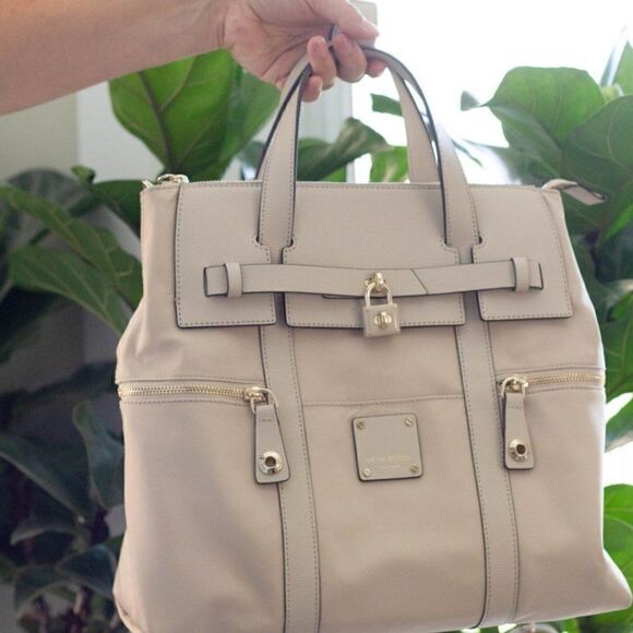 Henri Bendel Jetsetter Backpack/Bag - Large - Picture 5 of 15